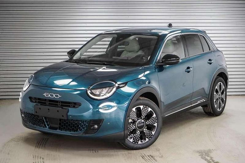 Mare grün metallic () Neu 2025 Fiat 600 La Prima SUV | 27.589 € (Fairer Preis) - Bild 1/4