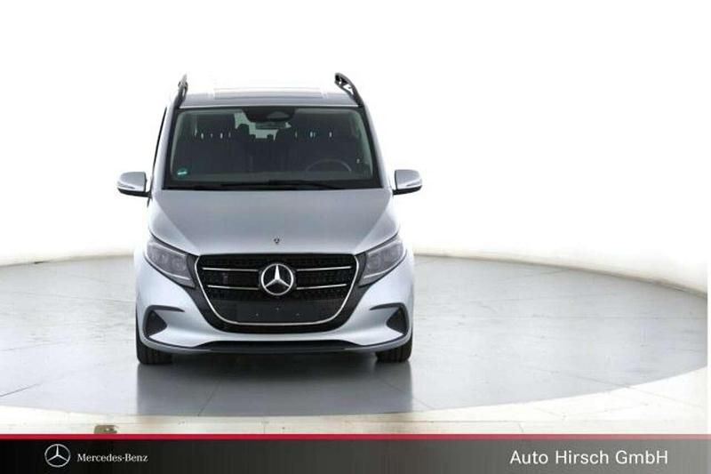 Gebraucht Mercedes V220 Style 163 PS (119 kW) 2024 Hightechsilber Van / Kleinbus