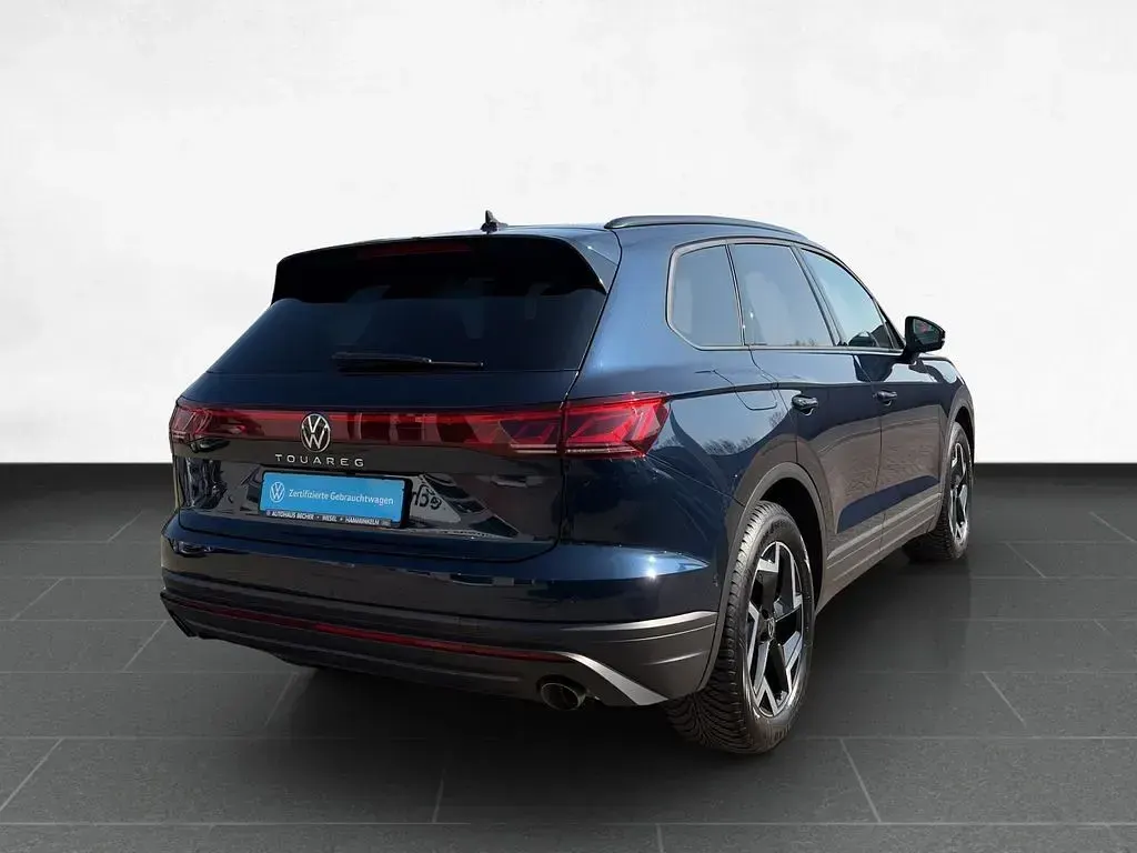 Gebraucht VW Touareg 231 PS (169 kW) 2024 Blau SUV