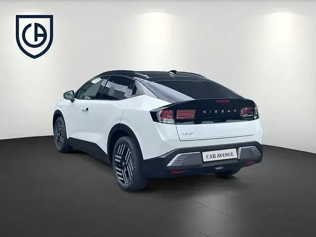 Neu Nissan Leaf Advance 160 kW (218 PS) 2026 Weiß schwarz SUV