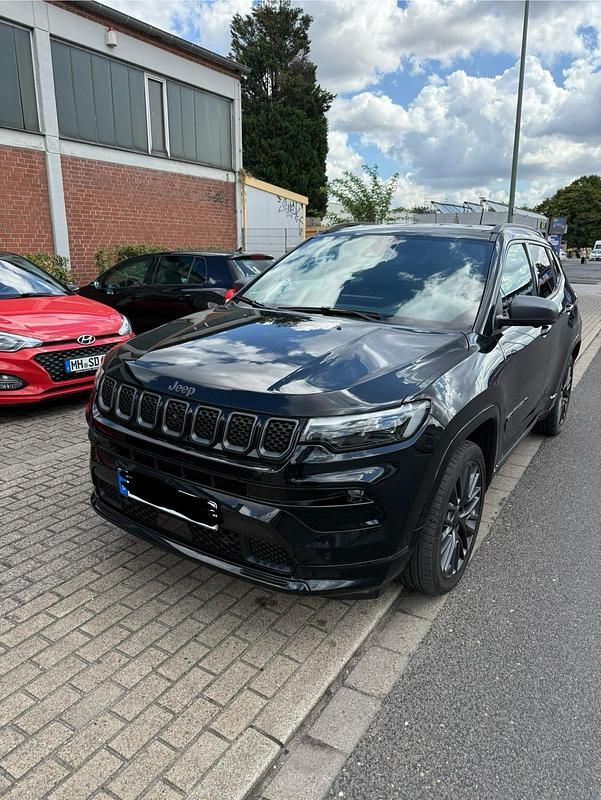 Schwarz Gebraucht 2021 Jeep Compass 80th Anniversary SUV | 27.850 € (Teuer) - Bild 1/4