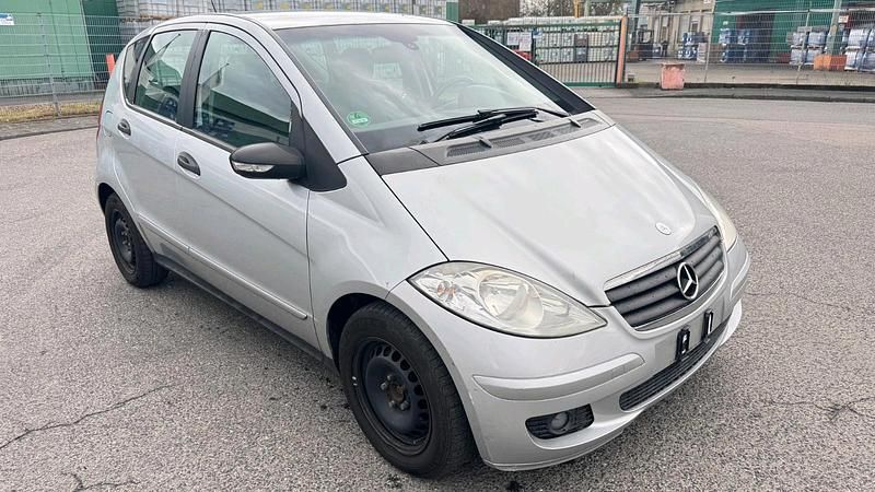 Gebraucht Mercedes A180 109 PS (80 kW) 2006 Silber Kleinwagen