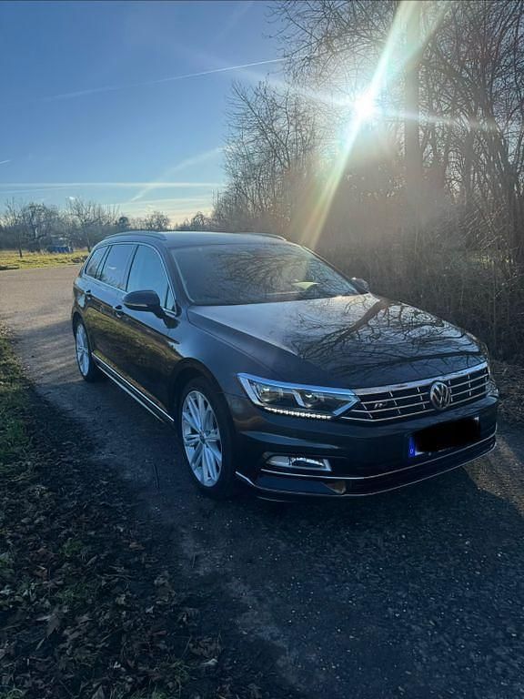 Gebraucht VW Passat Highline 190 PS (139 kW) 2019 Limousine