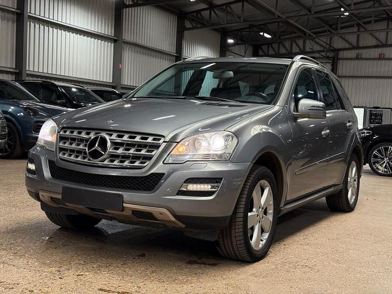Gebraucht Mercedes ML300 204 PS (150 kW) 2012 Silber SUV