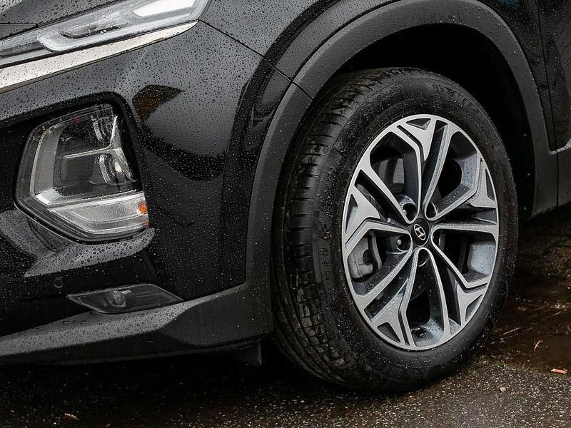Gebraucht Hyundai Santa Fe Premium 200 PS (147 kW) 2019 Phantom black (schwarz) SUV