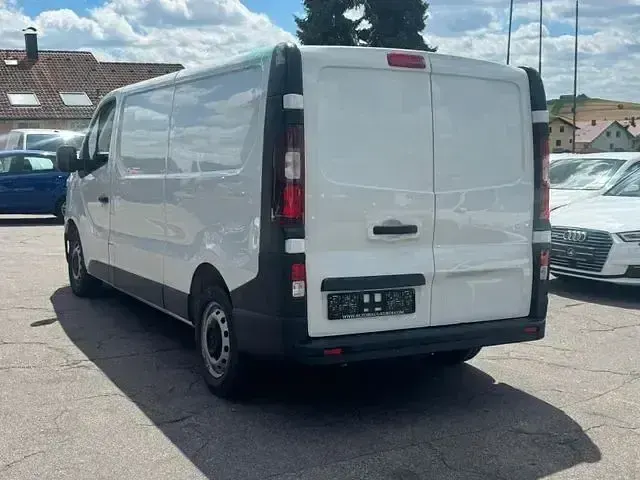 Gebraucht Renault Trafic Komfort 131 PS (96 kW) 2023 Weiß Van / Kleinbus