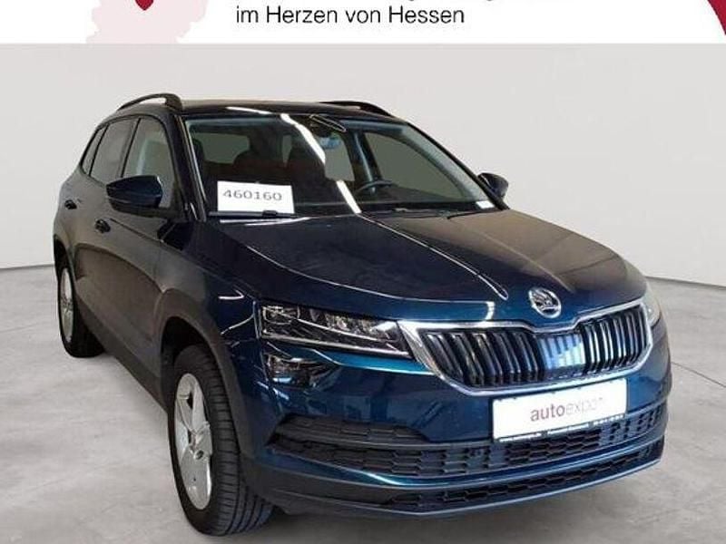 Lavablau metallic Gebraucht 2021 Skoda Karoq Ambition SUV | 21.489 € (Guter Preis) - Bild 1/4