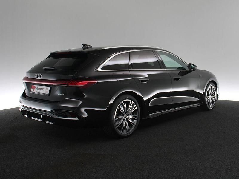 Gebraucht Audi A5 Design 204 PS (150 kW) 2025 Schwarz / mythosschwarz Coupé