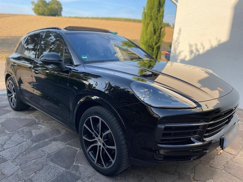 Schwarz Gebraucht 2019 Porsche Cayenne SUV | 42.500 € - Bild 1/4