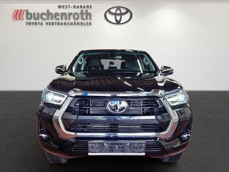 Neu Toyota HiLux Executive 204 PS (150 kW) 2025 Attitude black mc. Abholung
