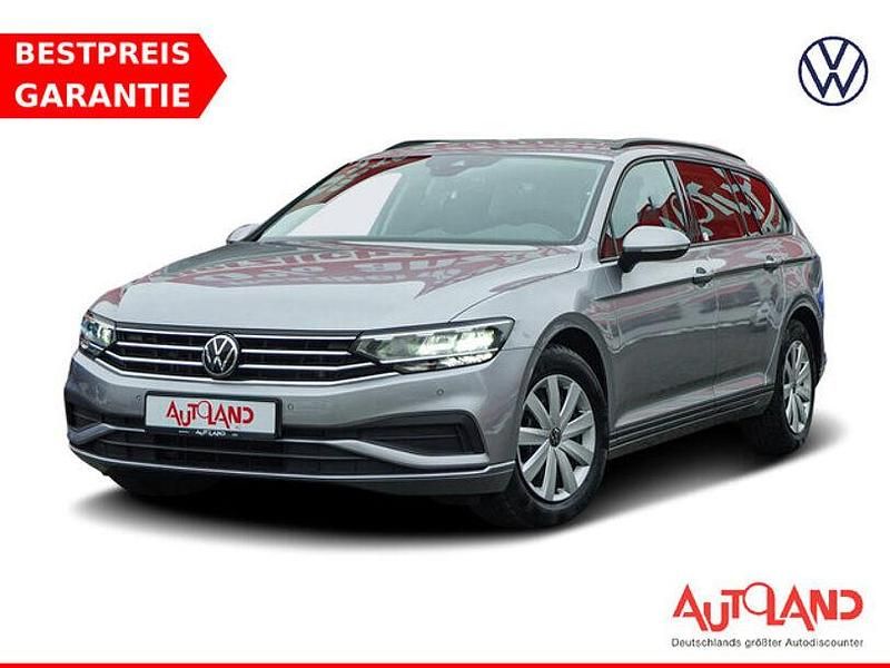 Silber Gebraucht 2022 VW Passat Conceptline Kombi | 22.950 € (Fairer Preis) - Bild 1/4