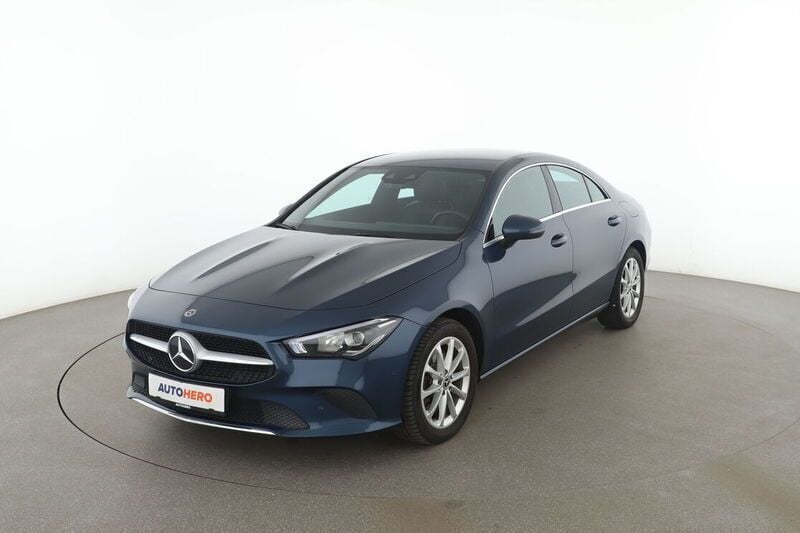 Blau Gebraucht 2019 Mercedes CLA220 Progressive Limousine | 26.000 € (Superpreis) - Bild 1/4