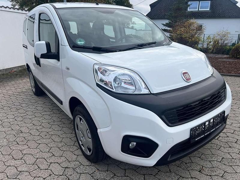 Gebraucht Fiat Qubo Lounge 77 PS (56 kW) 2019 Bianco banchisa/pack/canova Van / Kleinbus