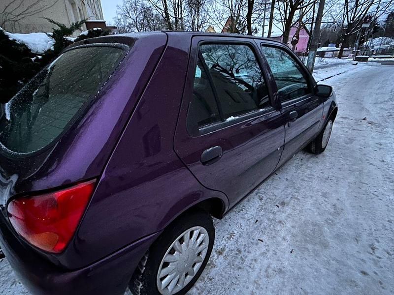 Gebraucht Ford Fiesta 75 PS (55 kW) 2000 Violet Kleinwagen