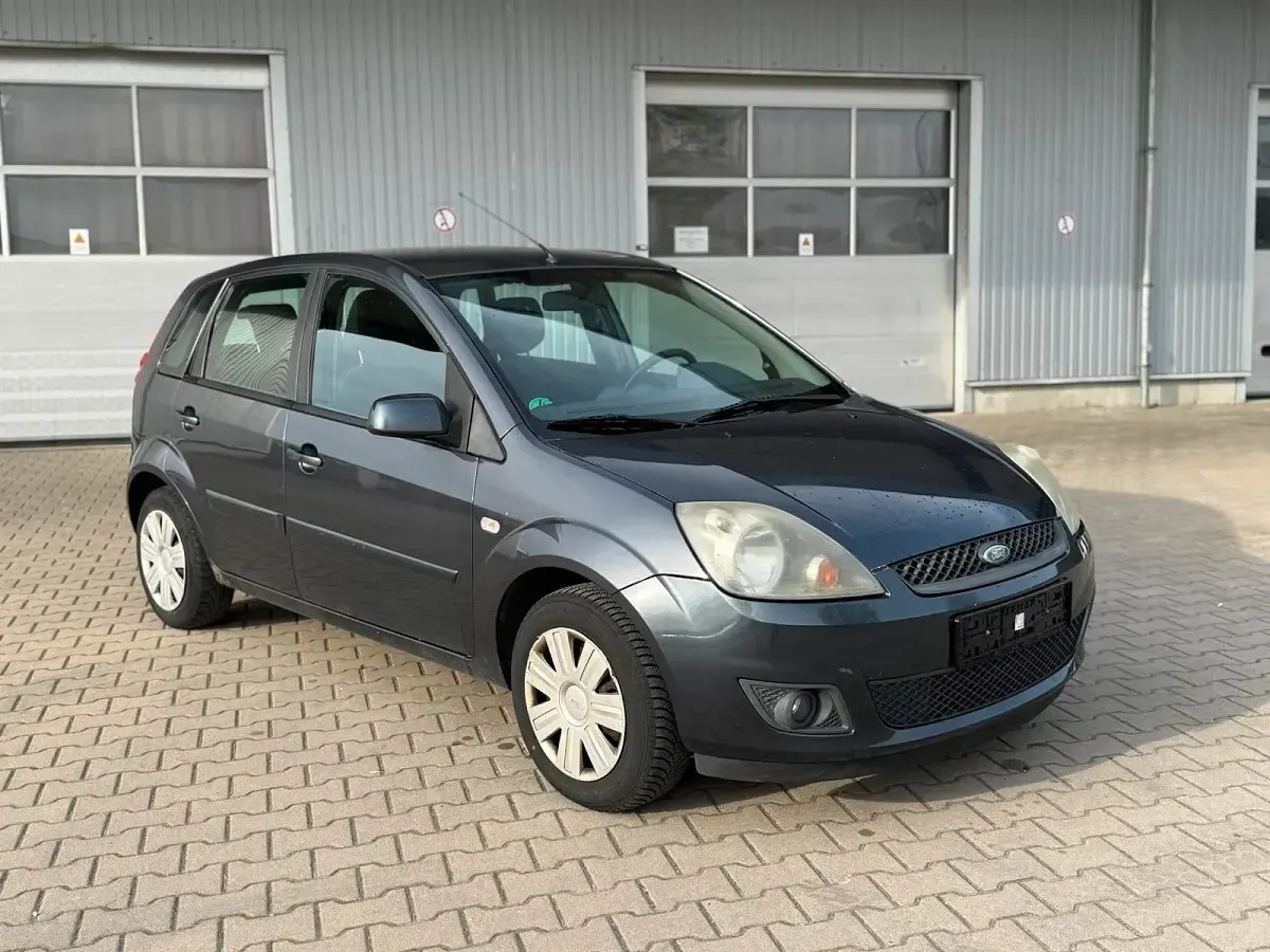 Brugt Ford Fiesta 80 HK (58 kW) 2008 Grå Hatchback