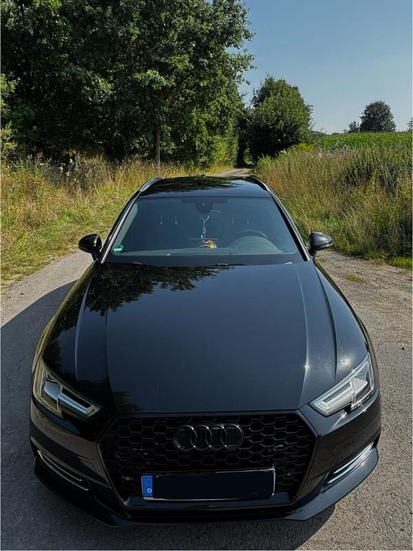 Schwarz Gebraucht 2017 Audi A4 Performance Kombi | 16.999 € (Etwas zu teuer) - Bild 1/4