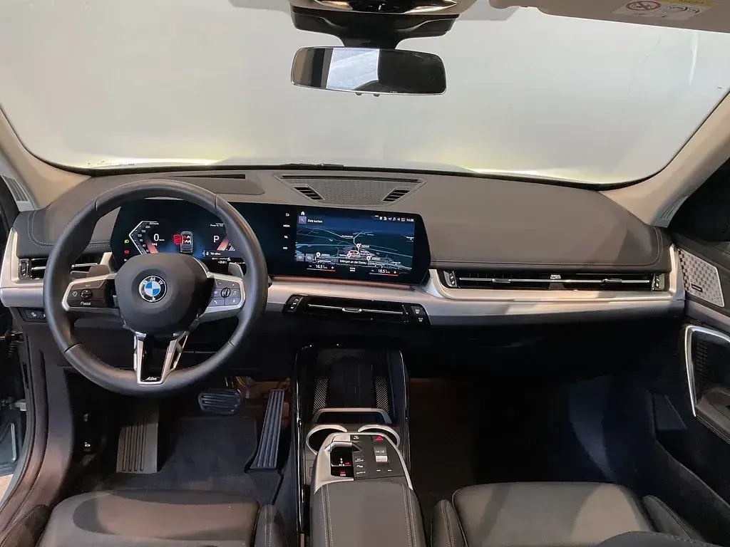 Gebraucht BMW X1 Sport Line 204 PS (150 kW) 2023 Cape york grün SUV