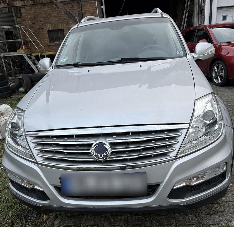 Gebraucht SsangYong Rexton Sapphire 181 PS (133 kW) 2018 Silber SUV