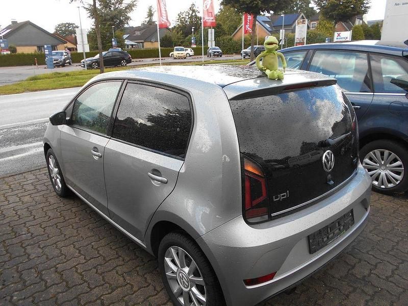Gebraucht VW up! high up! 90 PS (66 kW) 2018 Silber Kleinwagen