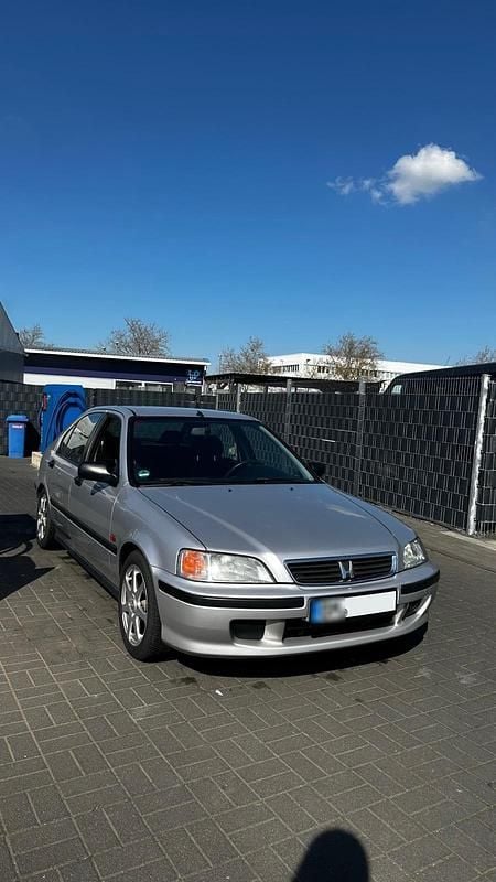 Second-hand Honda Civic 75 CP (55 kW) 2000 Argintiu Berlinǎ