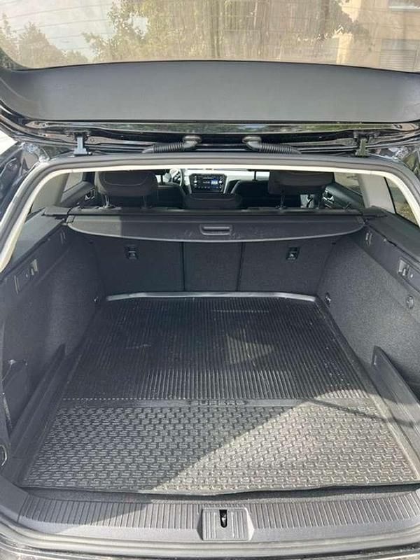 Schwarz Gebraucht 2022 VW Passat Business Kombi | 24.500 € (Fairer Preis) - Bild 1/4