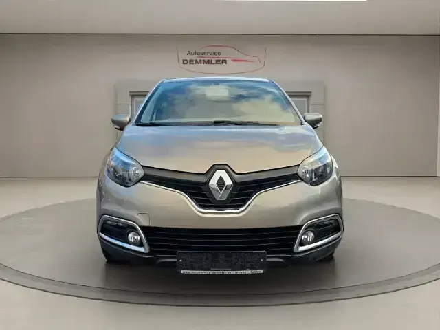 Używany Renault Captur Dynamique 90 KM (66 kW) 2014 Szary SUV