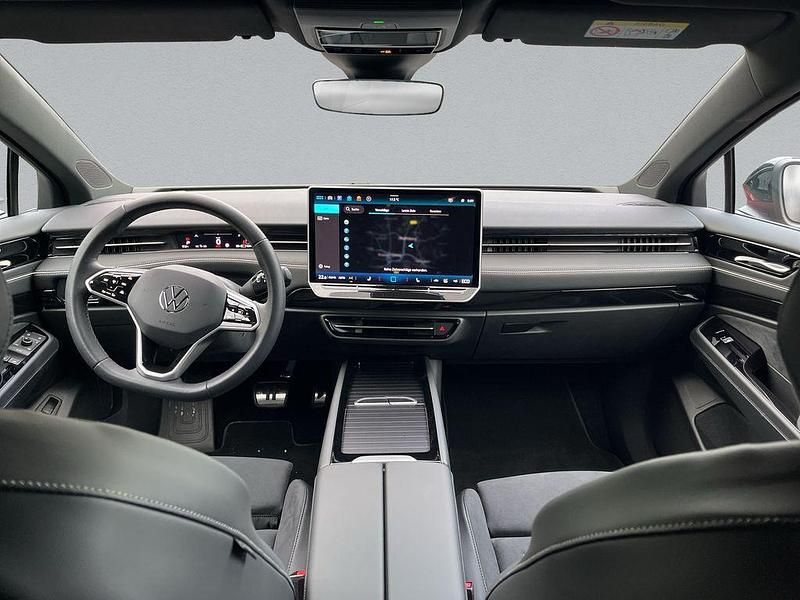 Gebraucht VW ID.7 Pro 210 kW (286 PS) 2024 Kings red metallic (metallic) Kombi