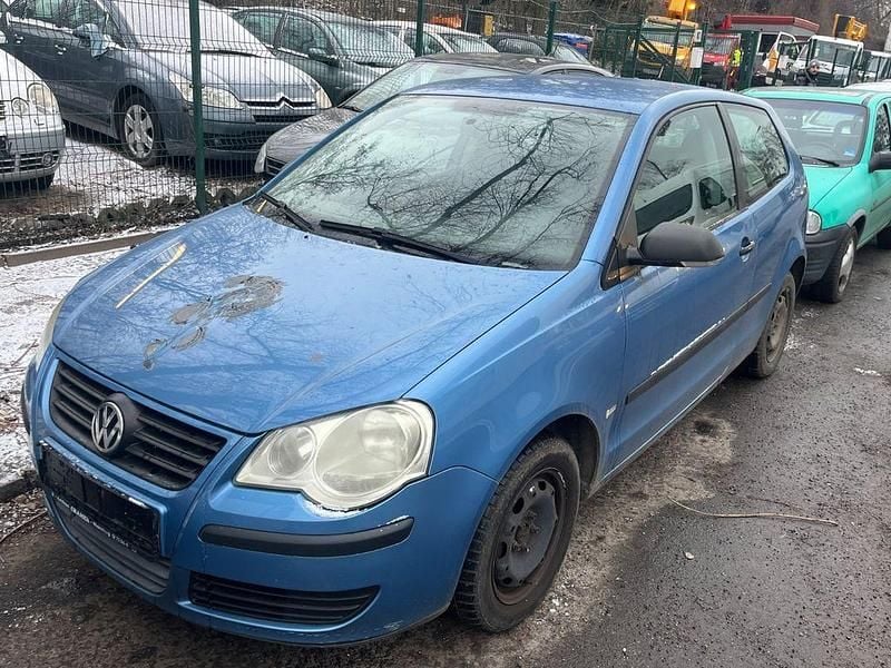 Gebraucht VW Polo Comfortline 60 PS (44 kW) 2006 Blau Kleinwagen