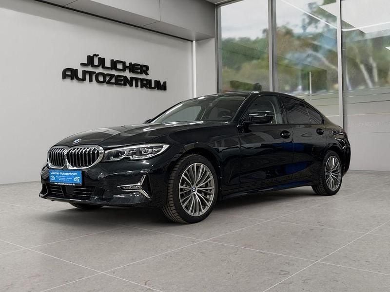 Schwarz Gebraucht 2021 BMW 330 Luxury Line Limousine | 28.990 € (Guter Preis) - Bild 1/4