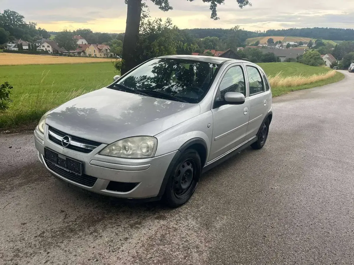 Gebraucht Opel Corsa 80 PS (58 kW) 2006 Silber Kleinwagen