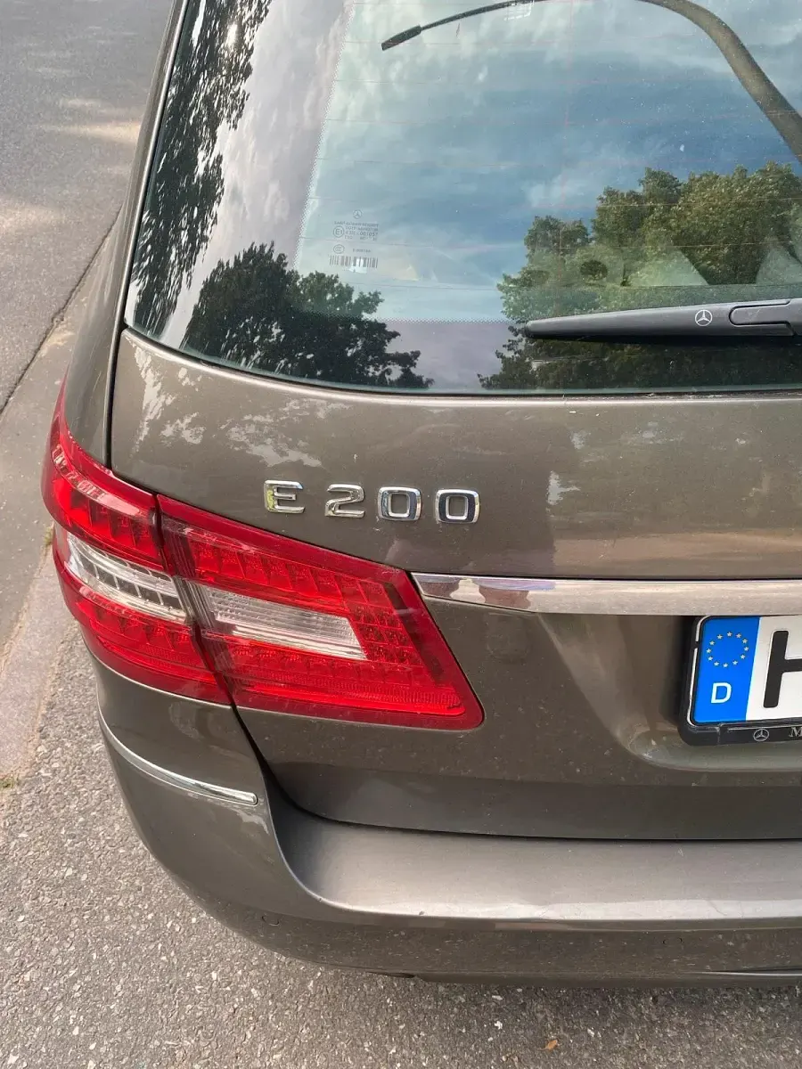 Gebraucht Mercedes E200 184 PS (135 kW) 2010 Grau Kombi