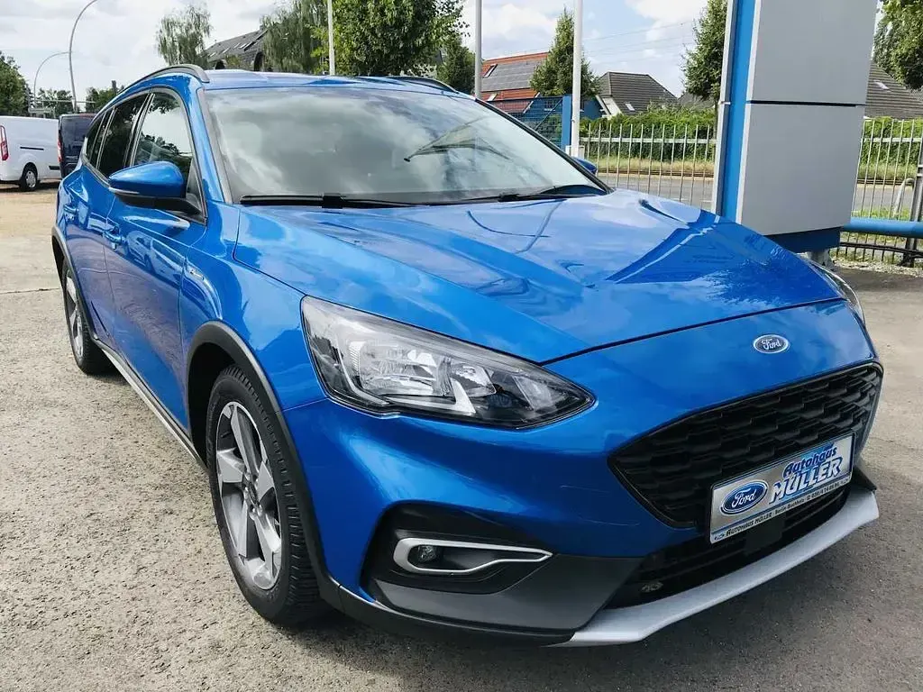 Gebraucht Ford Focus Active 125 PS (91 kW) 2020 Blau Kombi
