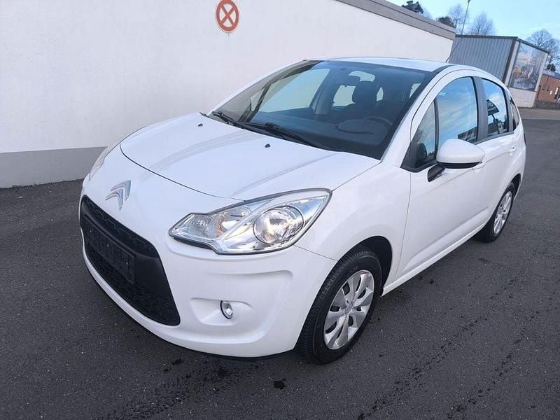 Weiß Gebraucht 2011 Citroën C3 Exclusive Limousine | 3.200 € (Fairer Preis) - Bild 1/4