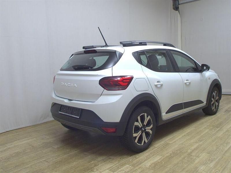 Gebraucht Dacia Sandero Expression 110 PS (80 kW) 2023 Weiss Limousine