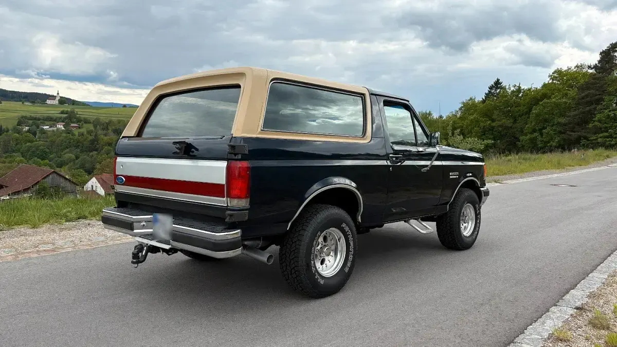 Gebraucht Ford Bronco 213 PS (156 kW) 1990 Blau SUV