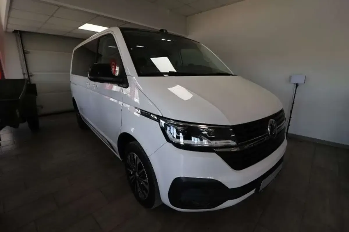 Gebraucht VW Multivan Edition 204 PS (150 kW) 2021 Candyweiß/dach schwarz Van / Kleinbus