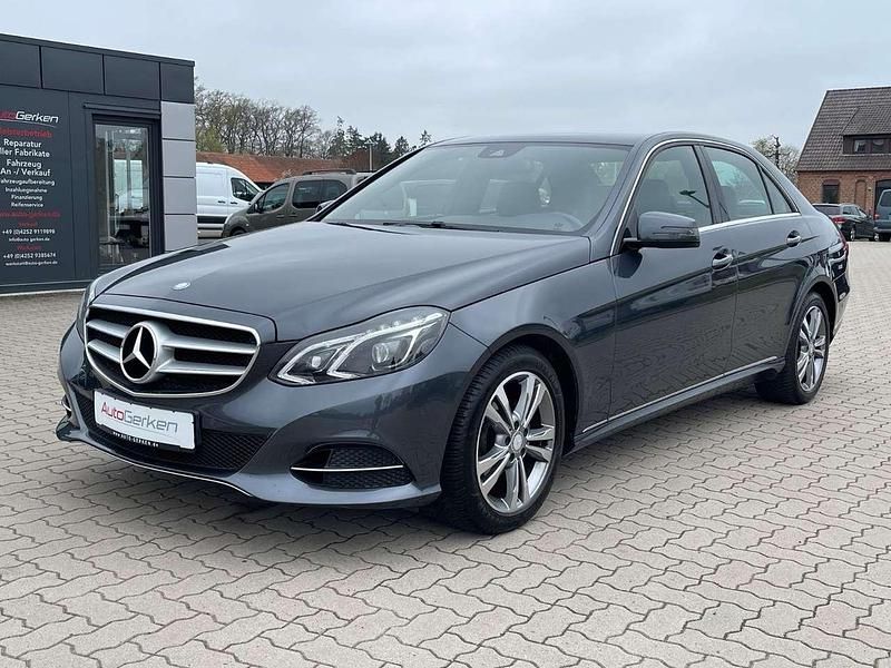 Usata Mercedes E200 Avantgarde 136 CV (100 kW) 2014 Grigio Berlina