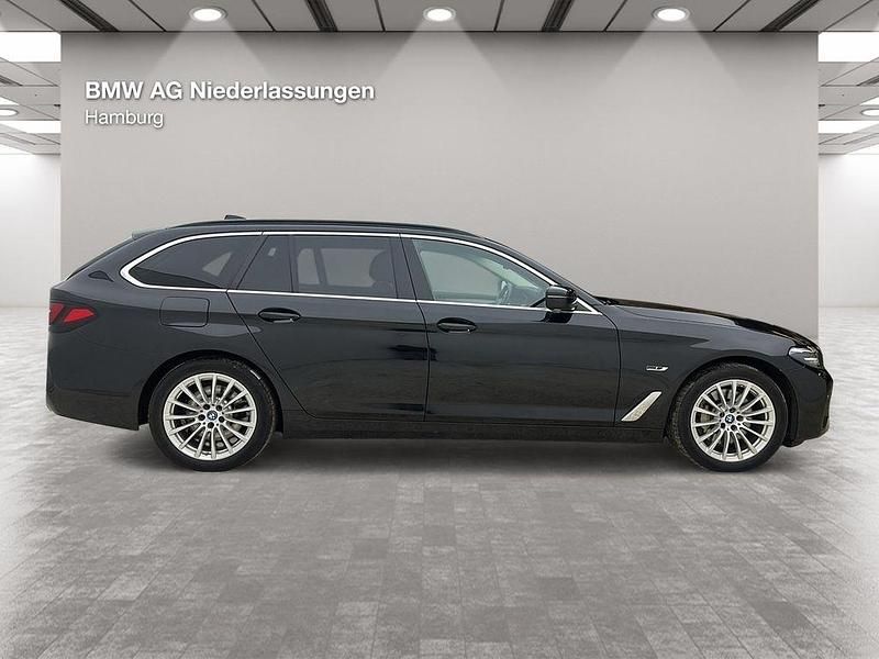 Gebraucht BMW 530e 184 PS (135 kW) 2022 Schwarz Kombi
