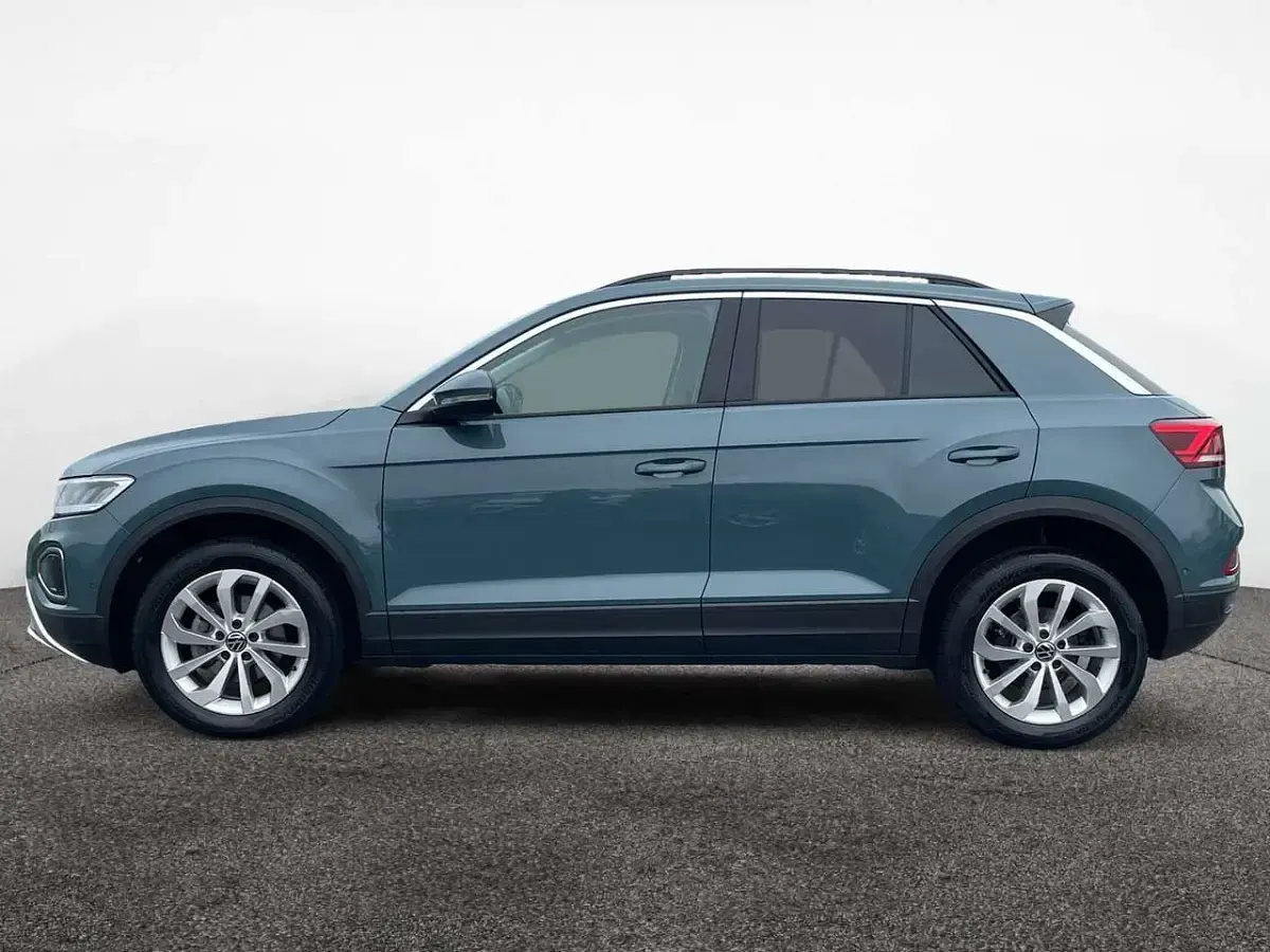 Gebraucht VW T-Roc Life 150 PS (110 kW) 2025 Petroleum blue SUV