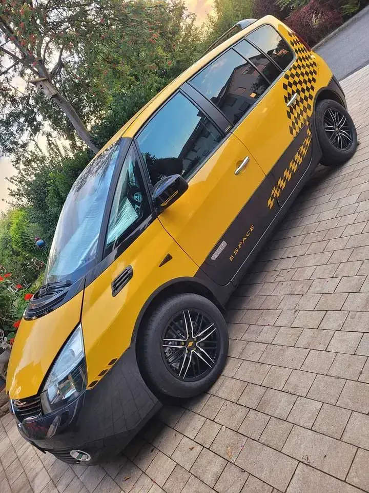 Gebraucht Renault Espace 150 PS (110 kW) 2015 Gelb Van / Kleinbus