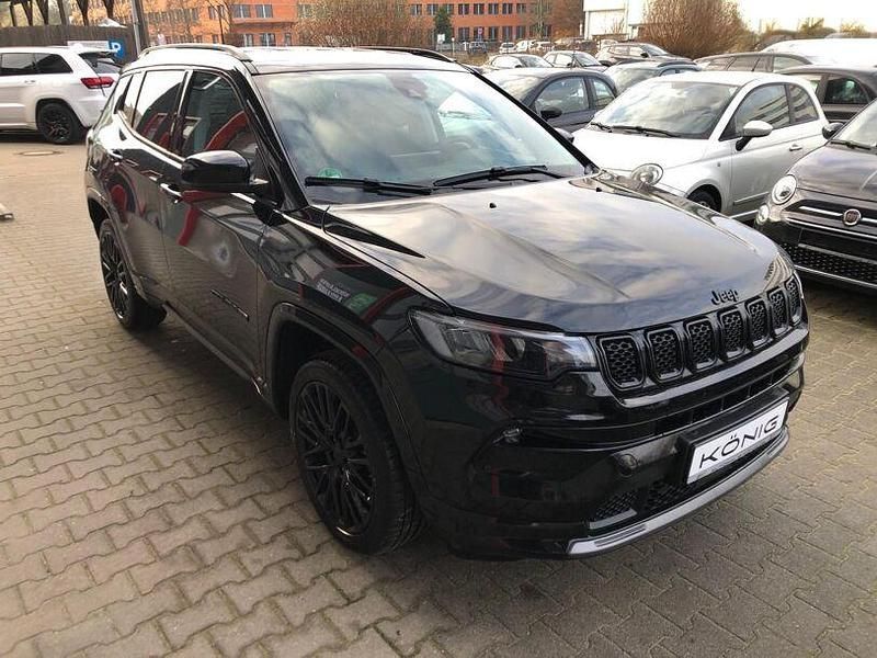 Gebraucht Jeep Compass Altitude 131 PS (96 kW) 2024 Schwarz SUV