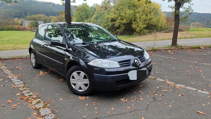 Gebraucht Renault Mégane II 113 PS (83 kW) 2005 Schwarz Kleinwagen