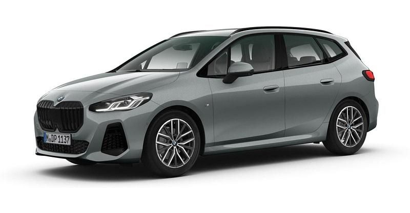 Grau Gebraucht 2025 BMW 220 Active Tourer Comfort Edition Van / Kleinbus | 36.782 € (Fairer Preis) - Bild 1/4