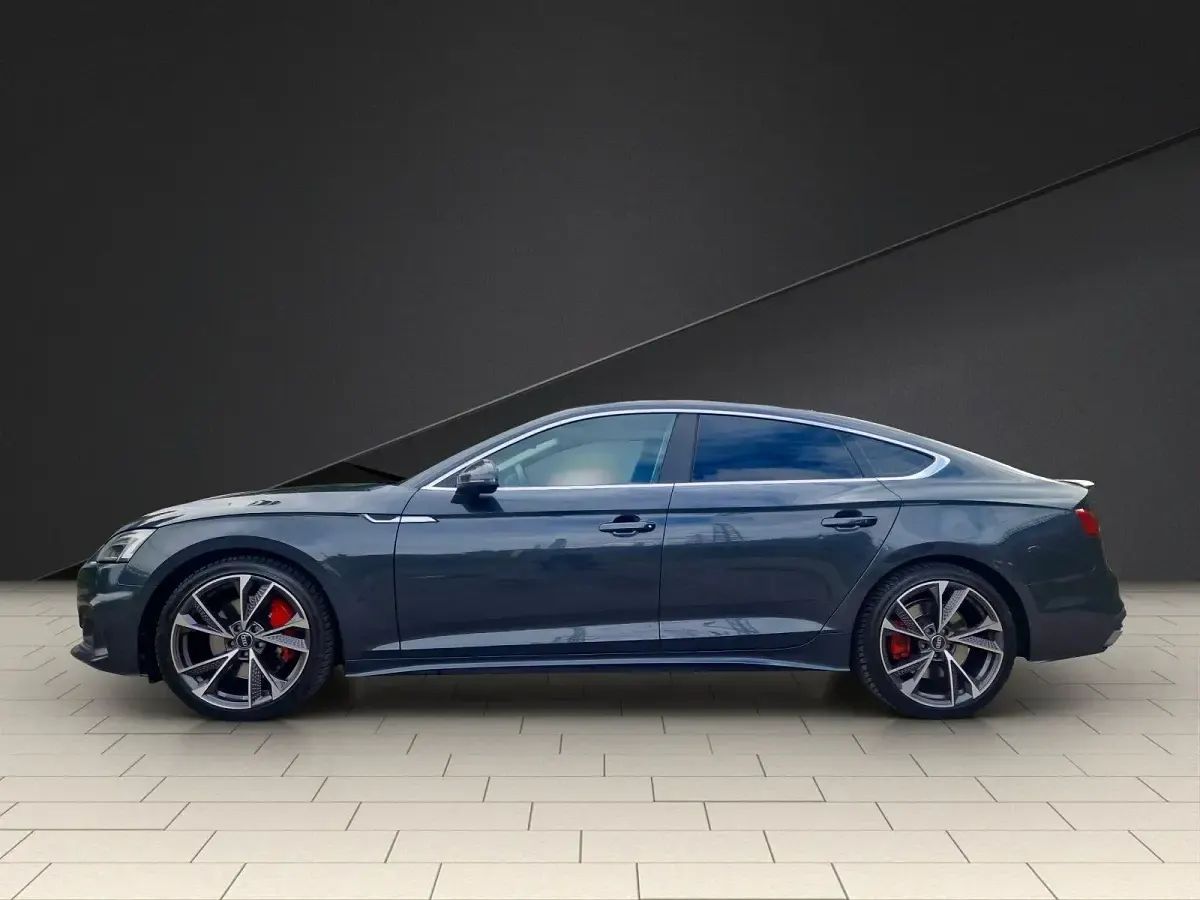 Gebraucht Audi A5 Sportback Basis 231 PS (169 kW) 2020 Grau Kleinwagen