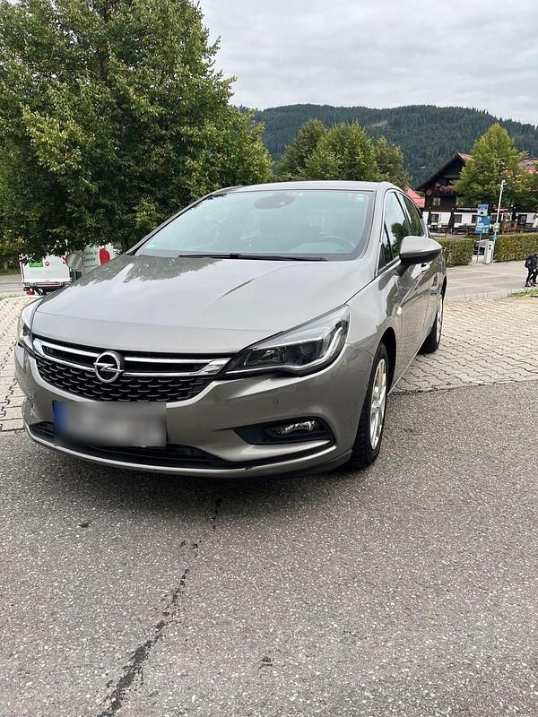Grau Gebraucht 2017 Opel Astra Active Kombi | 7.500 € (Superpreis) - Bild 1/4