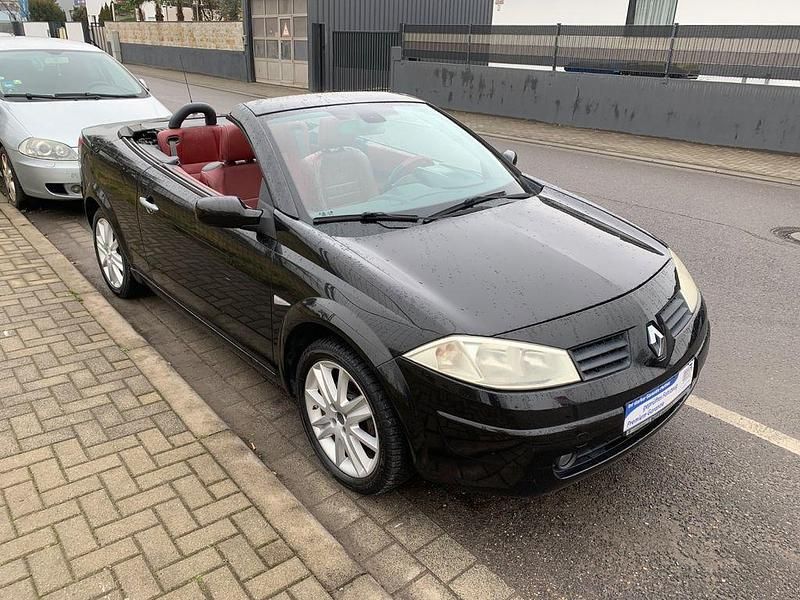 Gebraucht Renault Mégane Cabriolet Dynamique 113 PS (83 kW) 2004 Schwarz Cabrio