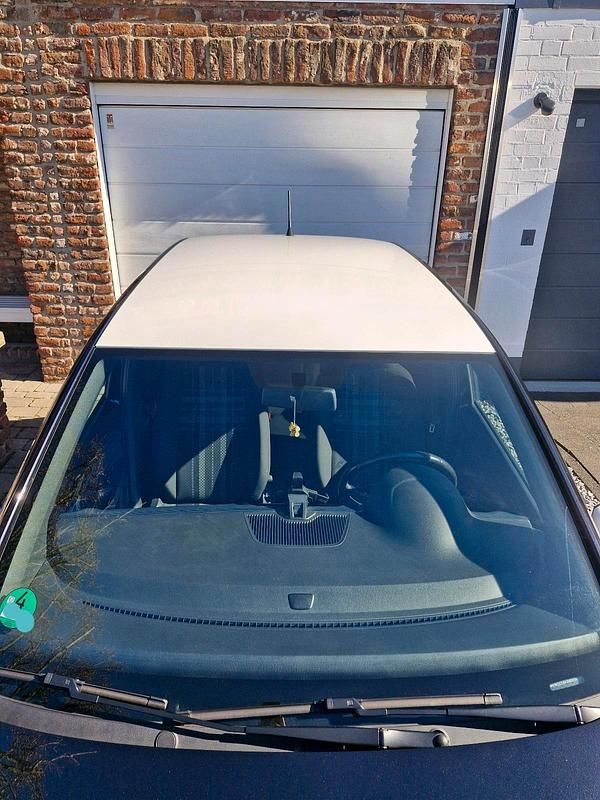 Gebraucht VW up! CLUB 60 PS (44 kW) 2017 Schwarz Kleinwagen