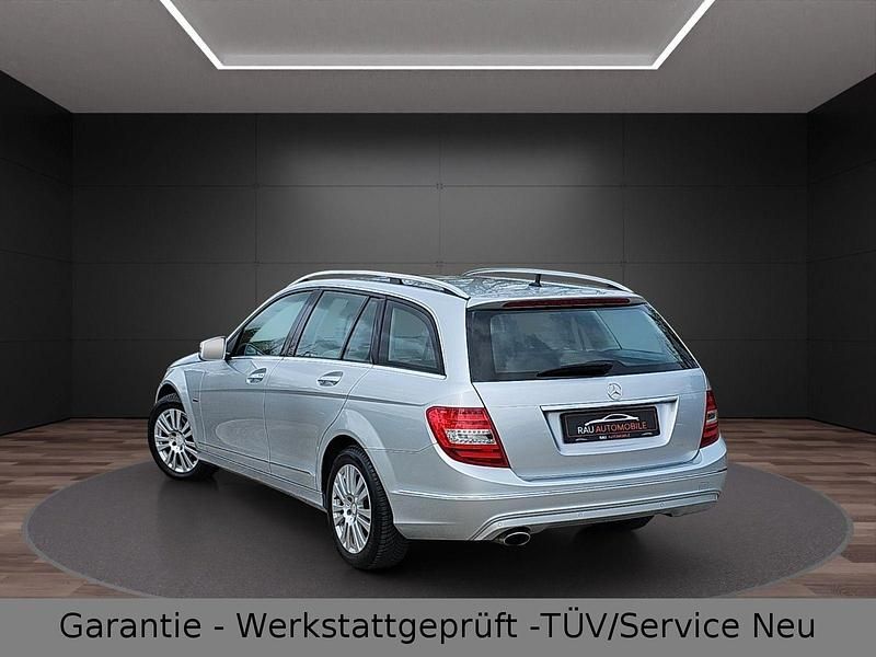 Gebraucht Mercedes C200 184 PS (135 kW) 2012 Silber Kombi