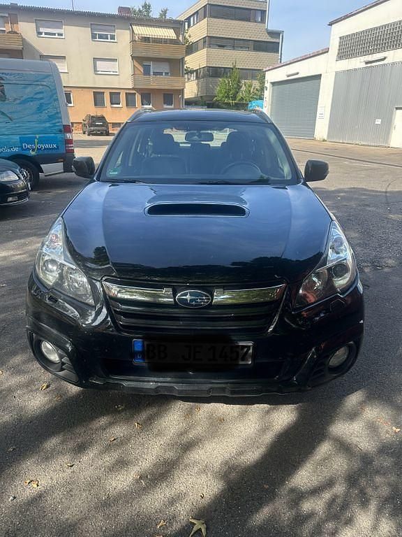 Schwarz Gebraucht 2015 Subaru Outback Active SUV | 4.990 € (Superpreis) - Bild 1/4