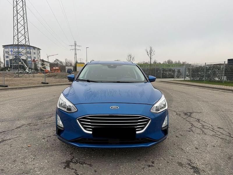 Gebraucht Ford Focus Cool & Connect 125 PS (91 kW) 2018 Blau Limousine